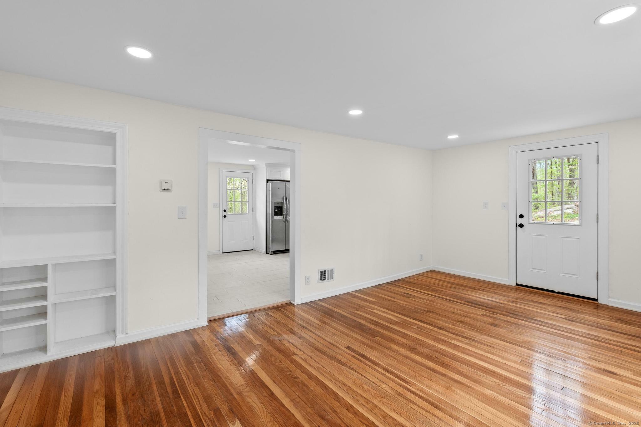Property Photo: 380 Pumpkin Hill Road CT 06339