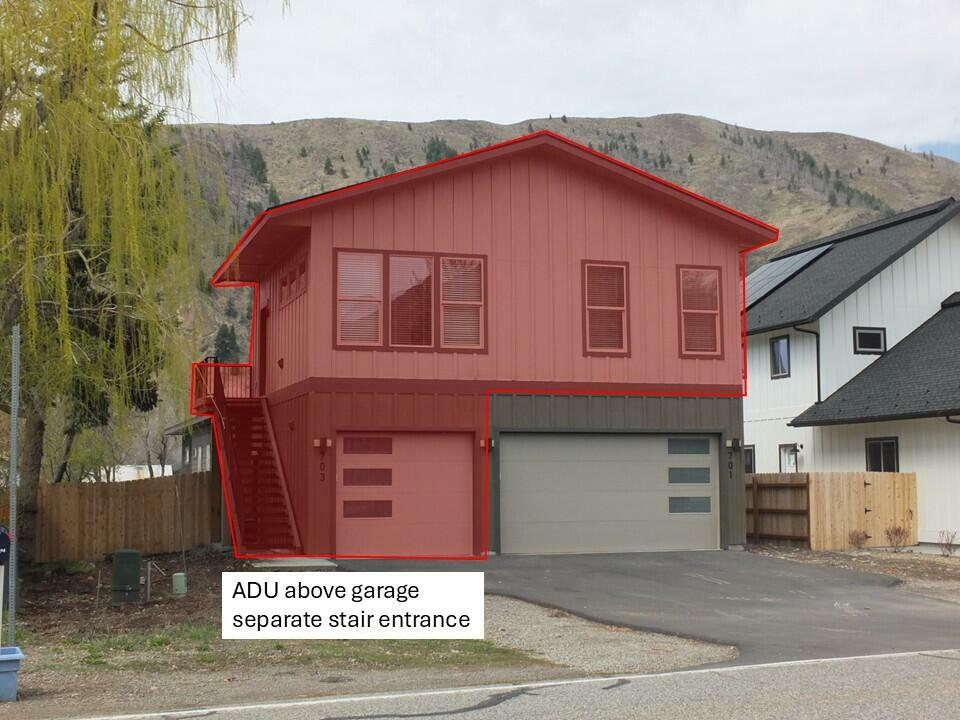Property Photo: 701 N 2nd Ave ID 83333