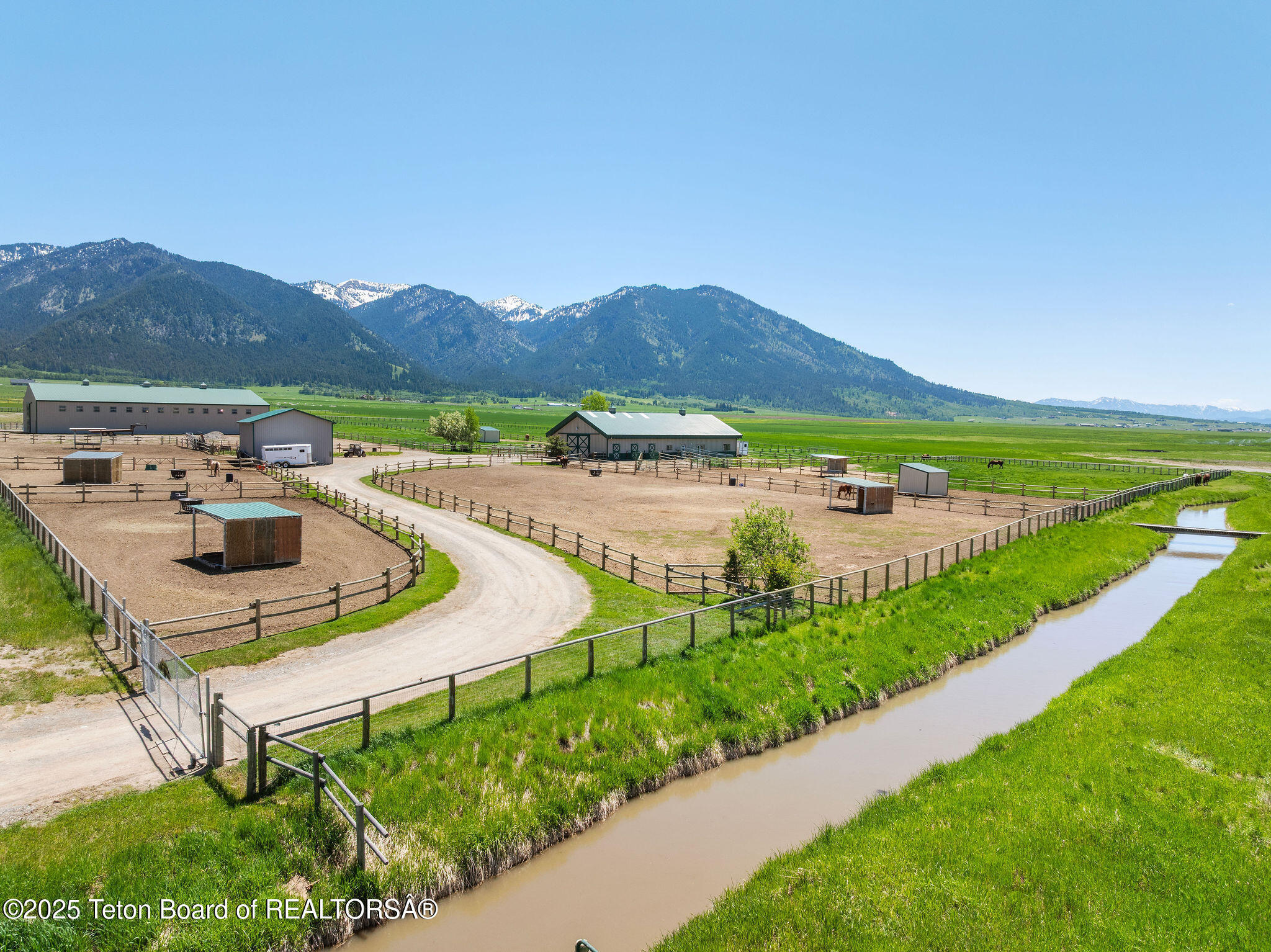 Property Photo: 86 Hawk'S Rest Rd WY 83118