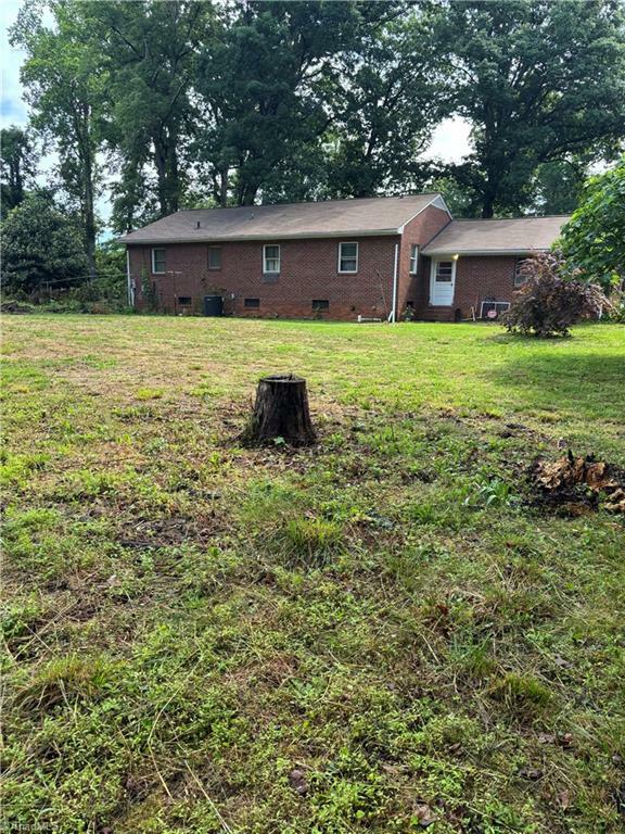 Property Photo: 656 Naomi Avenue NC 27284