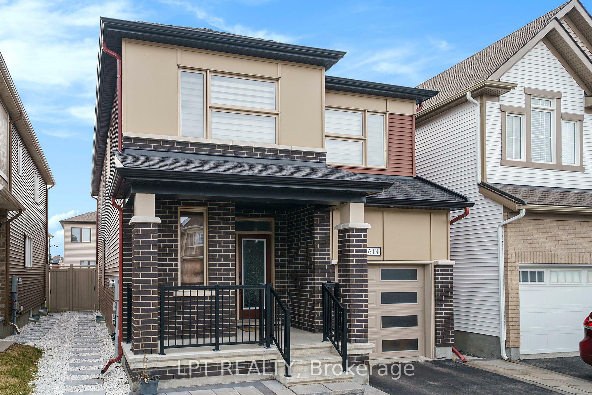 Photo de la propriété: 613 Perseus Avenue ON K2J 6S7