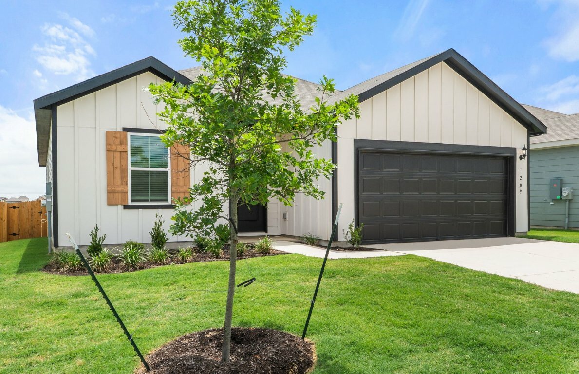 Property Photo: 1209 Crimson Sky Court TX 76513