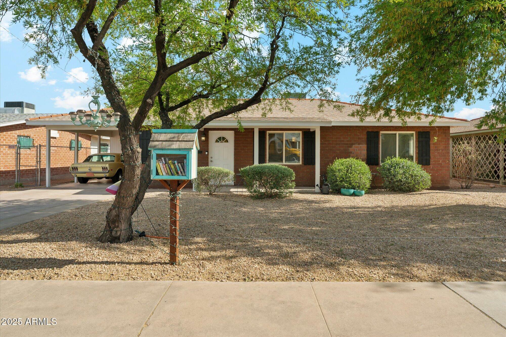 Property Photo: 2015 W Weldon Avenue AZ 85015