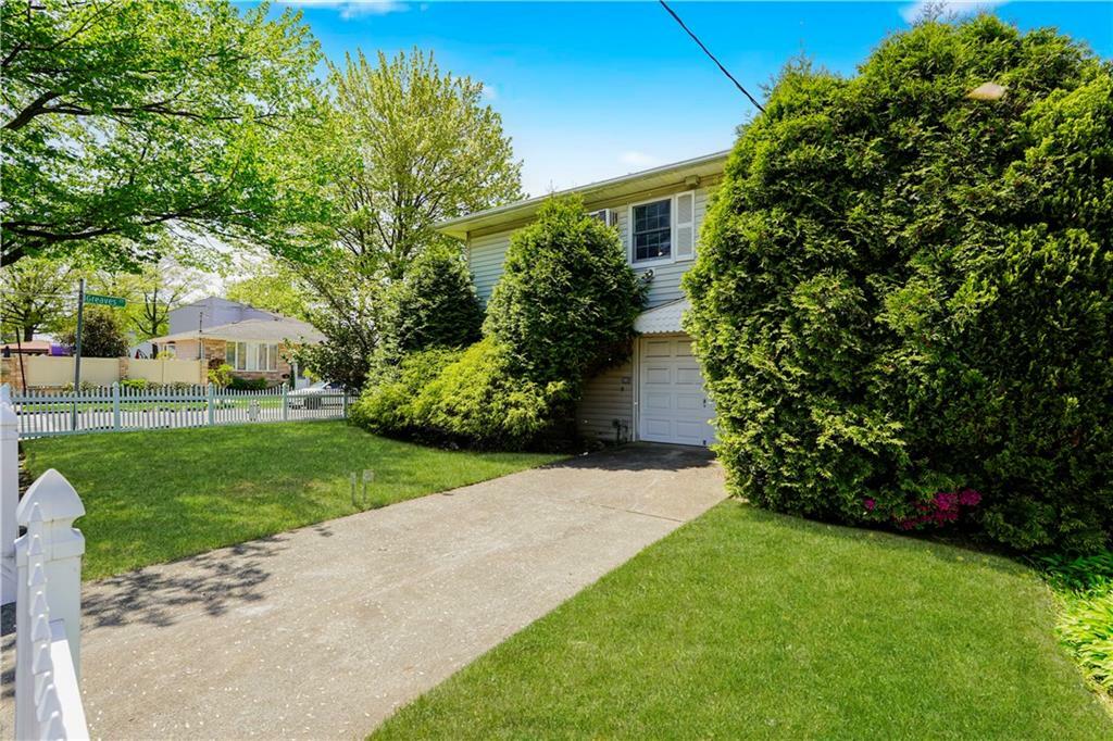 Property Photo: 134 Greaves Avenue NY 10305