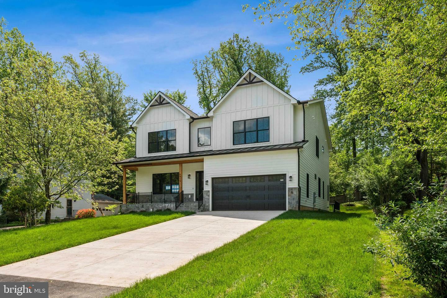 Property Photo: 6919 Berkeley Street VA 22043