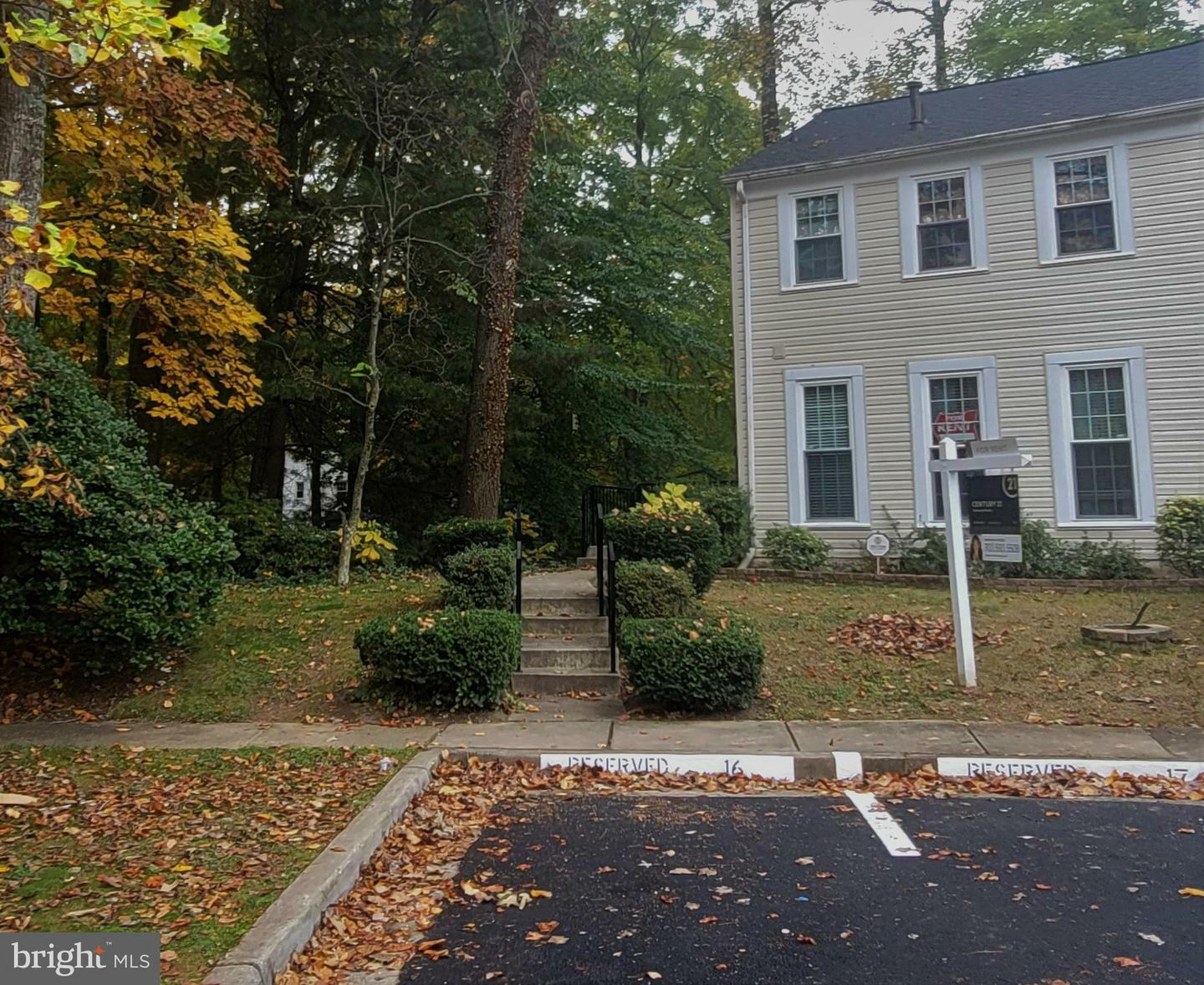 9446 Cloverdale Court  Burke VA 22015 photo