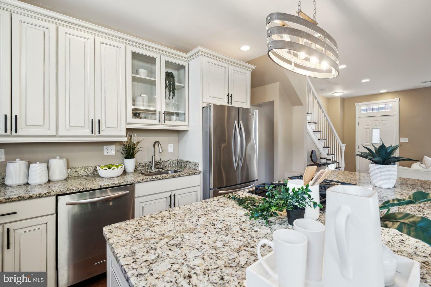 Property Photo: 229 Ascot Place NE DC 20002