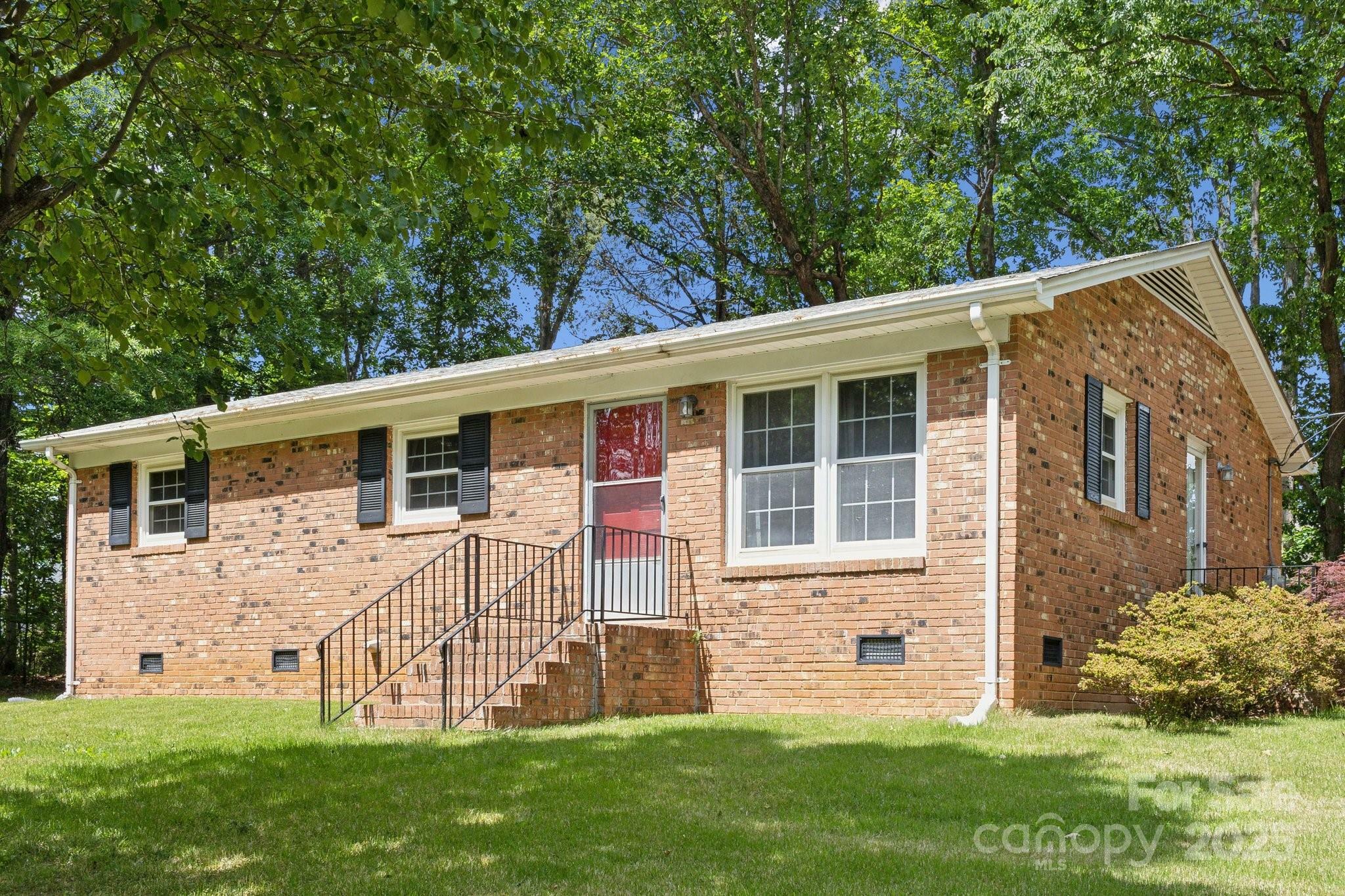 Property Photo: 1975 Peace Road SC 29715