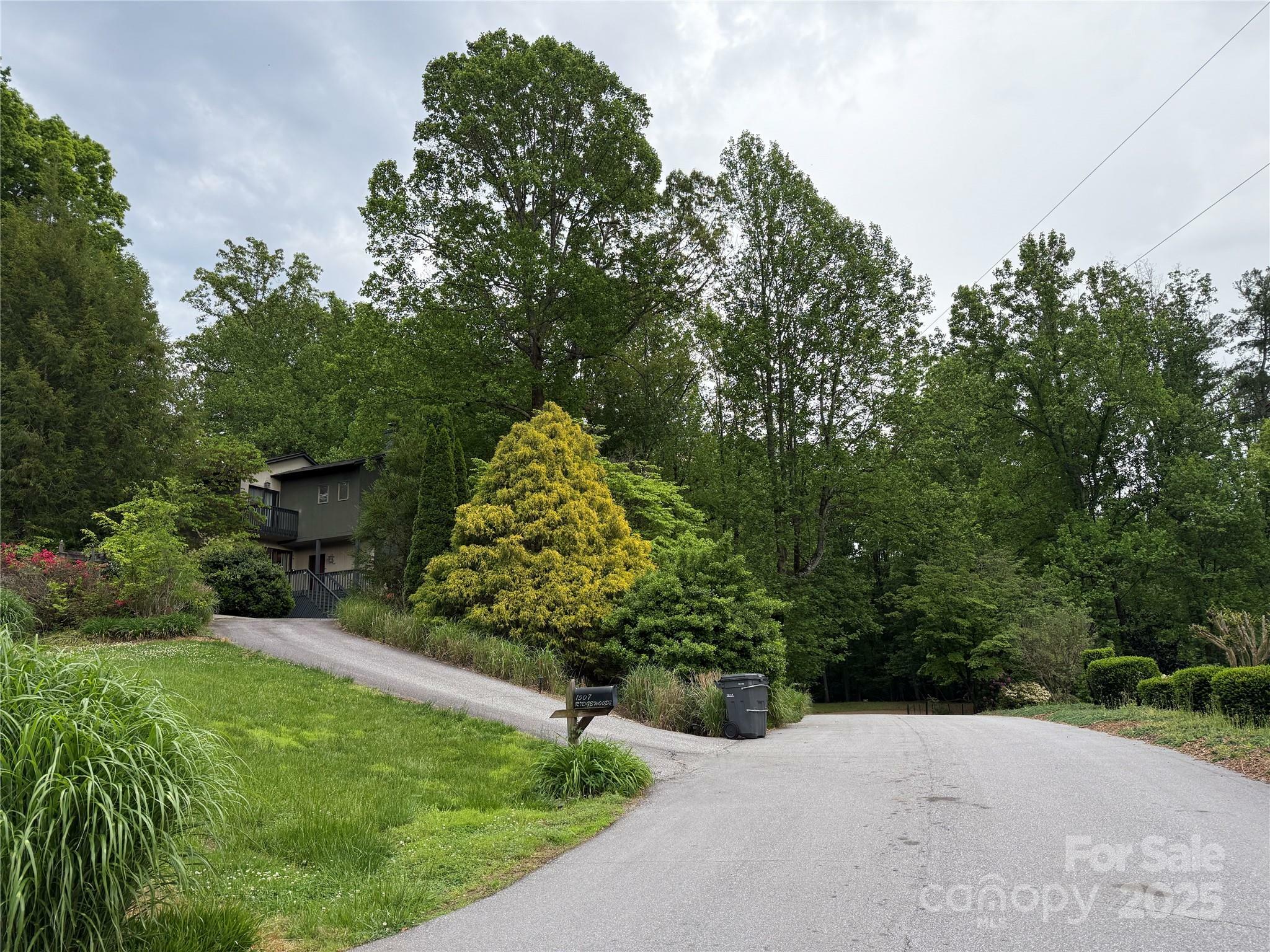 1507 Ridgewood Drive  Wilkesboro NC 28697 photo