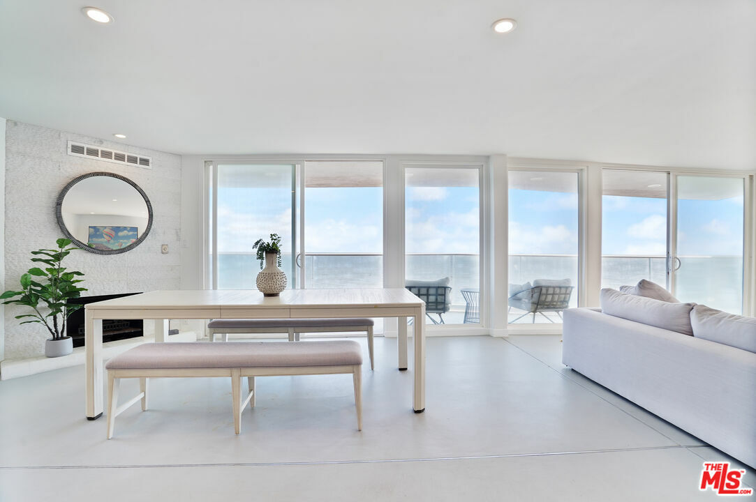 Property Photo: 26060 Pacific Coast Hwy CA 90265