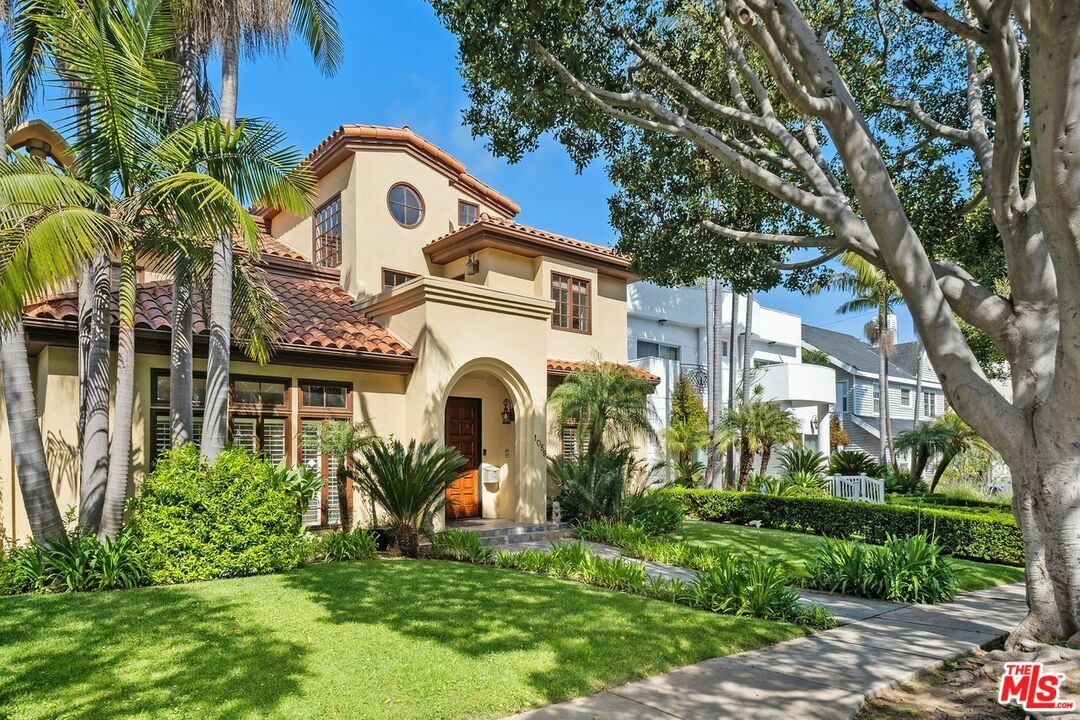 Property Photo: 1059 Princeton St CA 90403