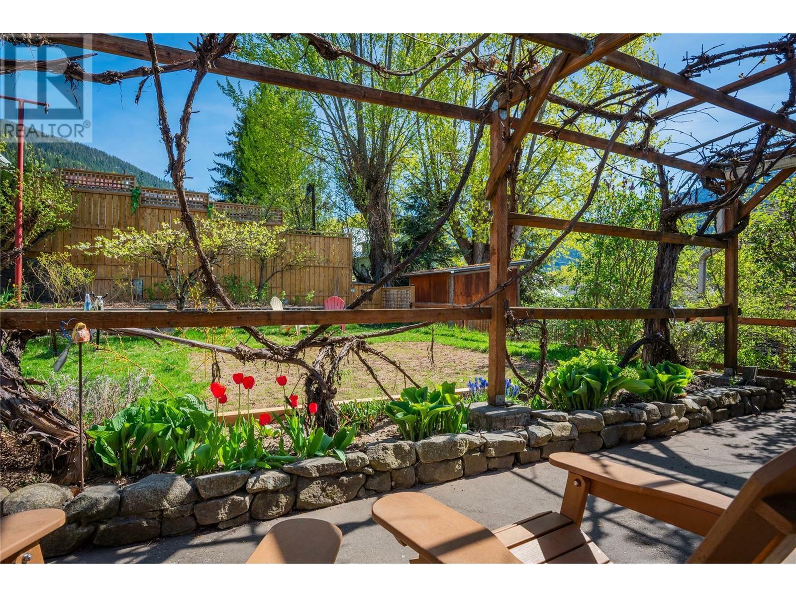 Property Photo: 810 Mill Street BC V1L 4S7