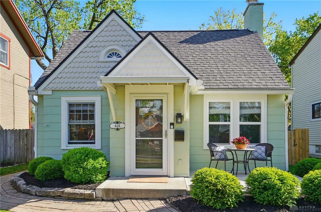 Property Photo: 426 Peach Orchard Avenue OH 45419