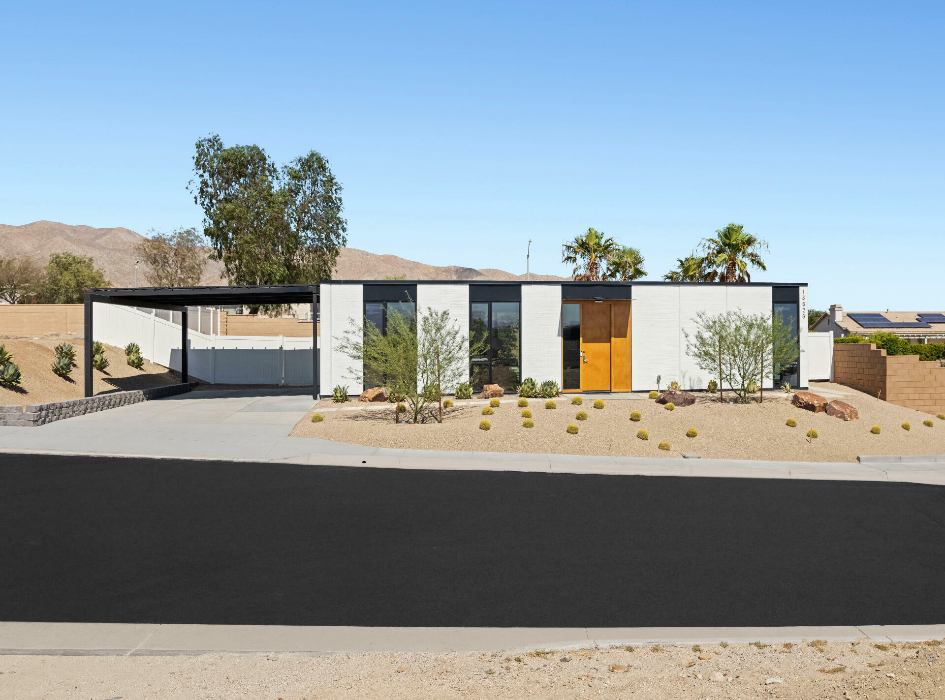 Property Photo: 13852 Scenic Crest Circle CA 92240
