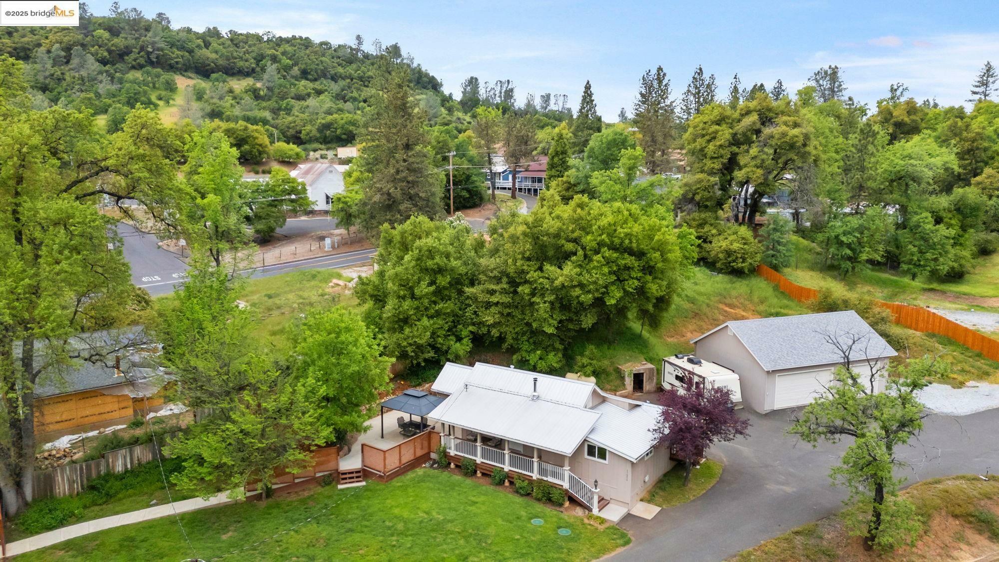 17250 Burford Ln  Soulsbyville CA 95372 photo
