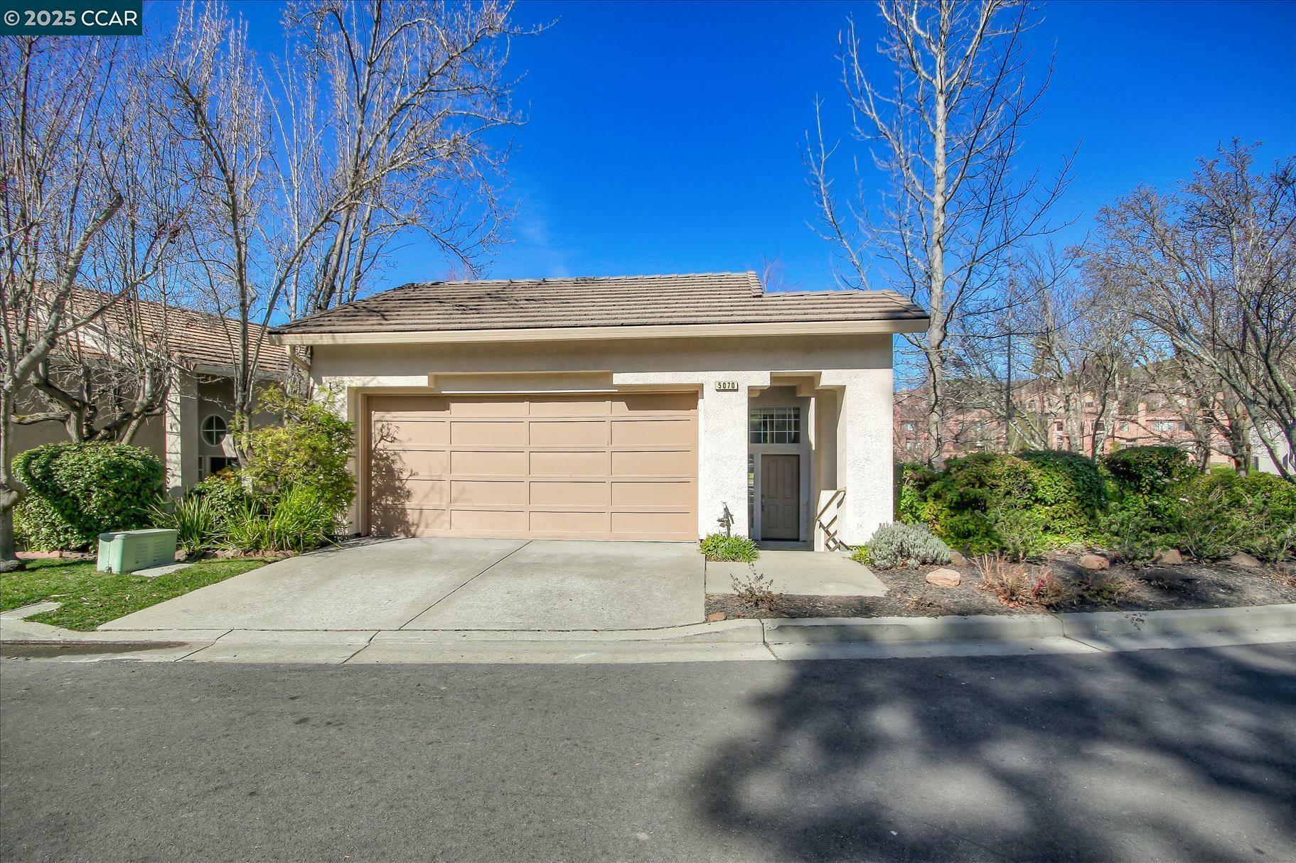 Property Photo: 5070 E Lakeshore Drive CA 94582