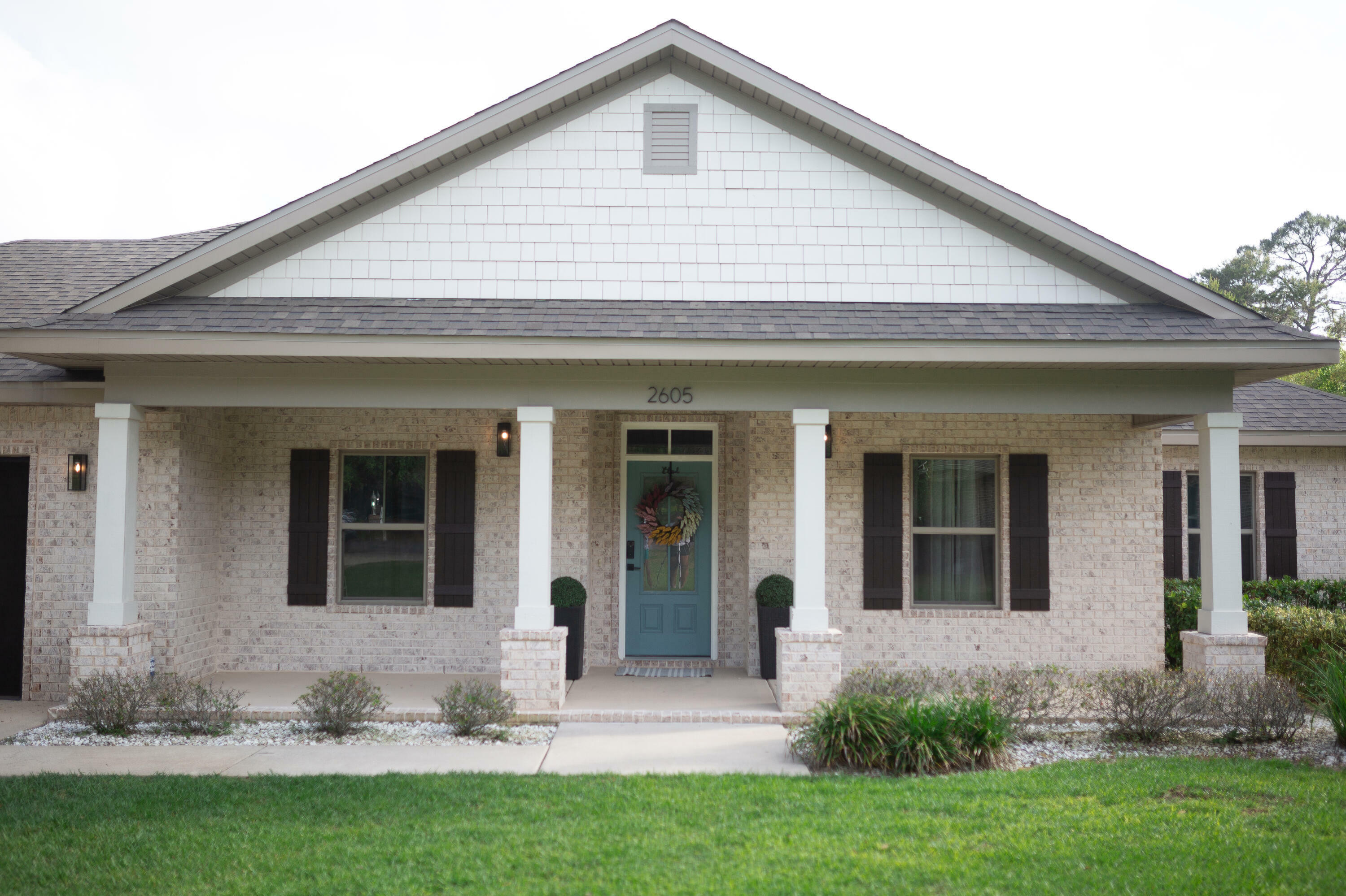 Property Photo: 2605 Avenida De Soto FL 32566