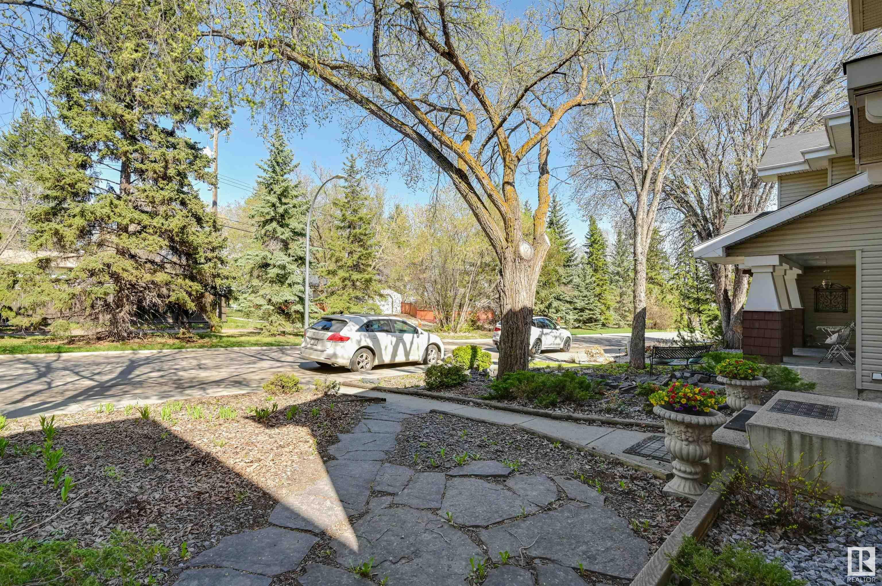 Property Photo: 11729 71A Avenue NW AB T6G 2W5
