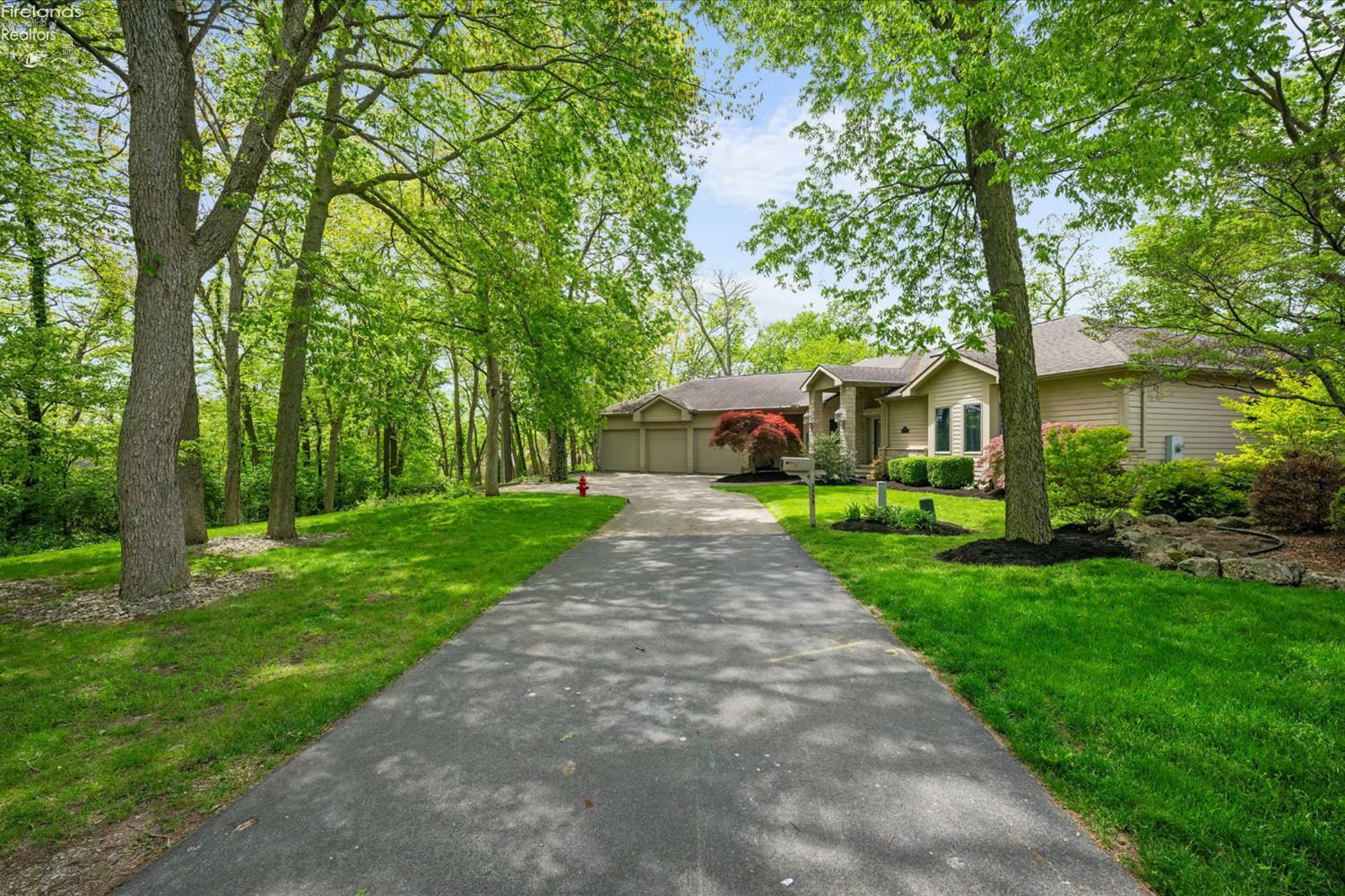 Property Photo: 3535 E High Point Lane OH 43452