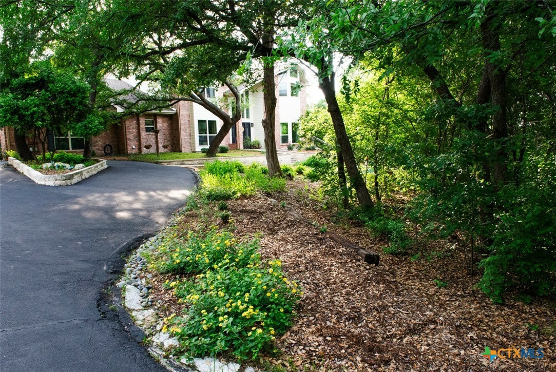 Property Photo: 901 Hartrick Canyon Drive TX 76502