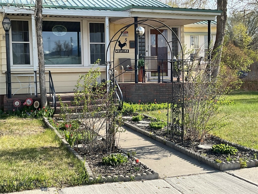 Property Photo: 5 1st Street W MT 59759