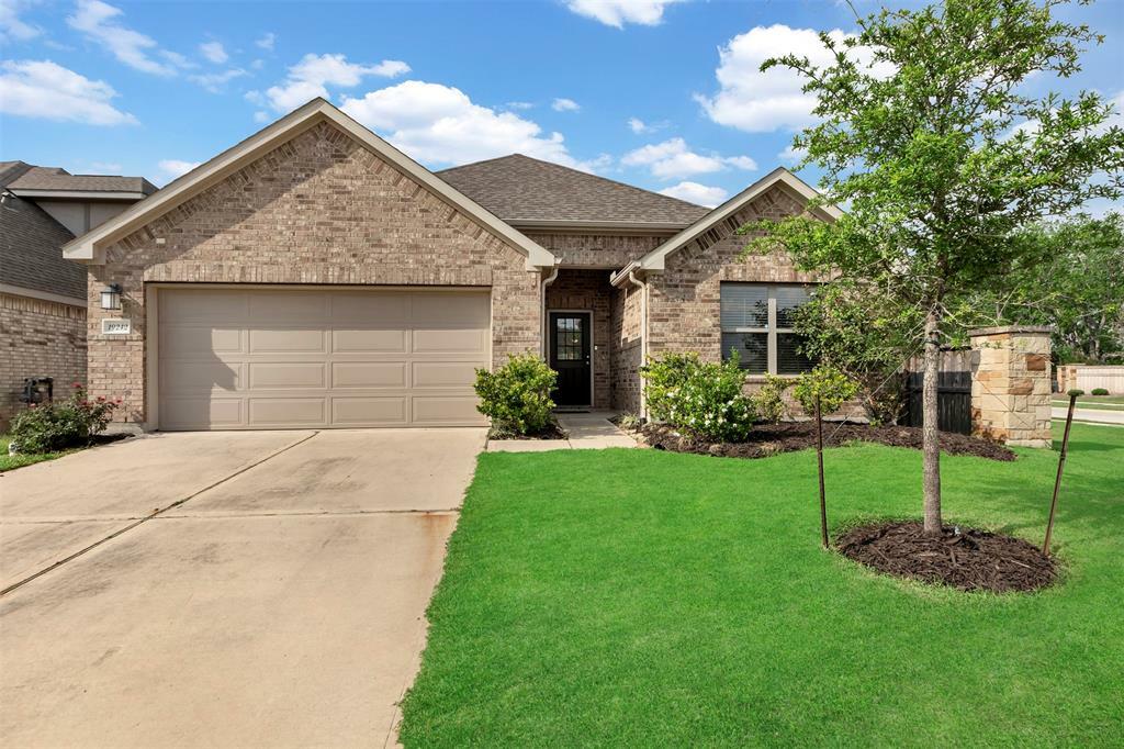 19242 Red Cascade Court  Tomball TX 77377 photo