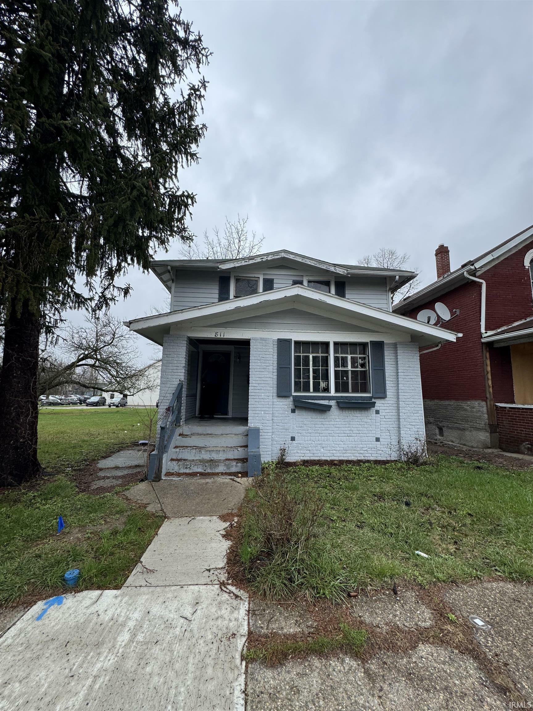 Property Photo: 811 E Lewis Street IN 46803-1157