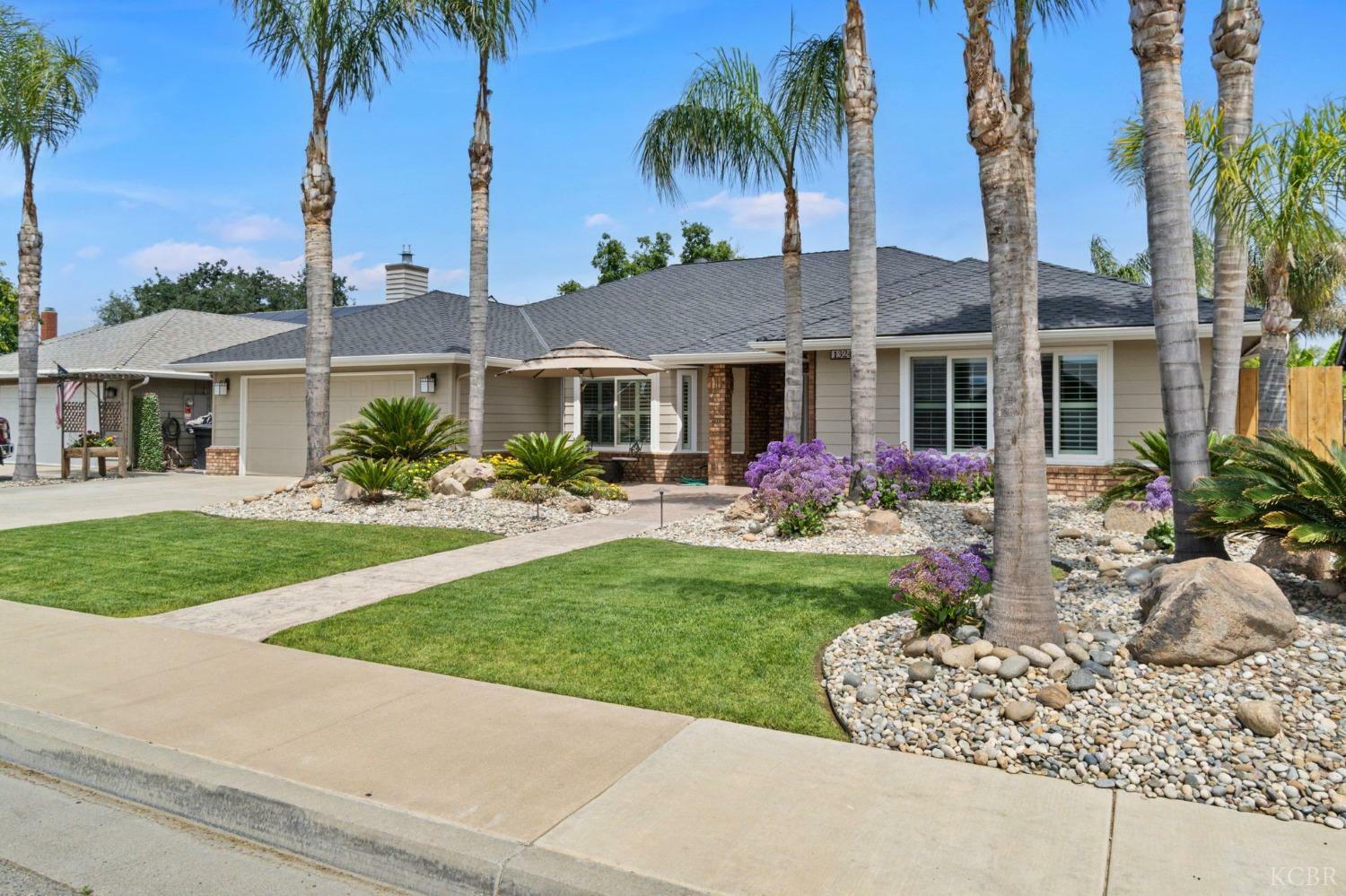 Property Photo: 1324 Cedar Lane CA 93245