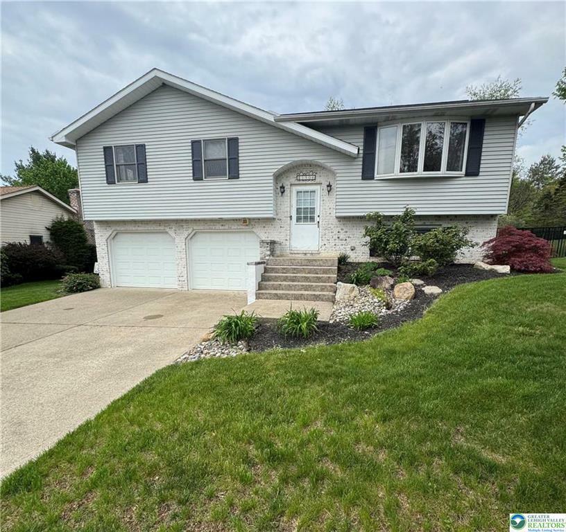 Property Photo: 1506 Fernwood Road PA 18080
