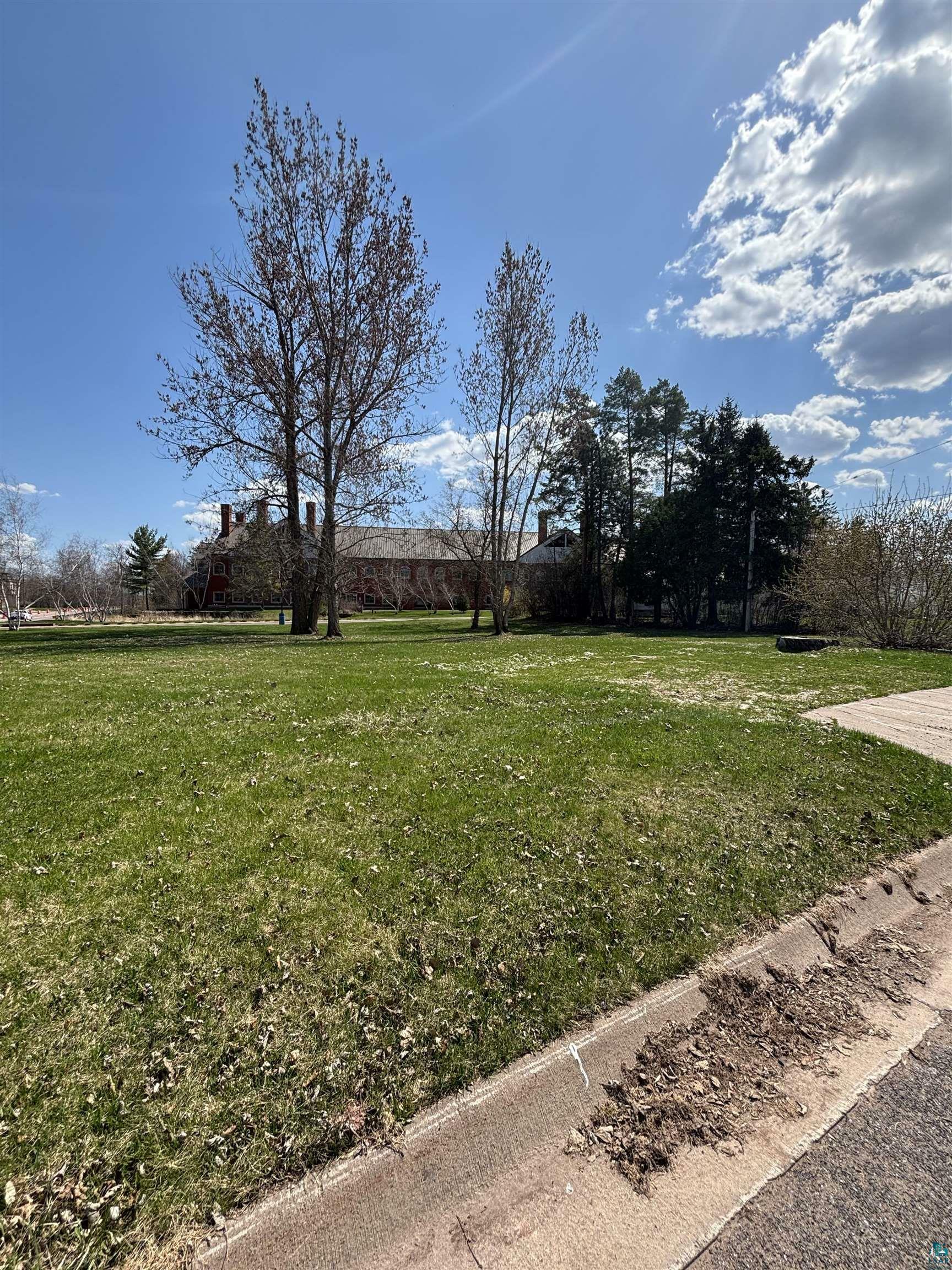 Property Photo: 1201 &Amp1209 Ellis Ave 201-02906-0000, 201-02905-0000 WI 54806