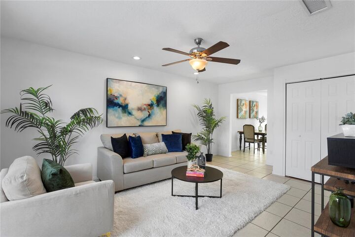 Property Photo: 611 Casa Park A Court FL 32708