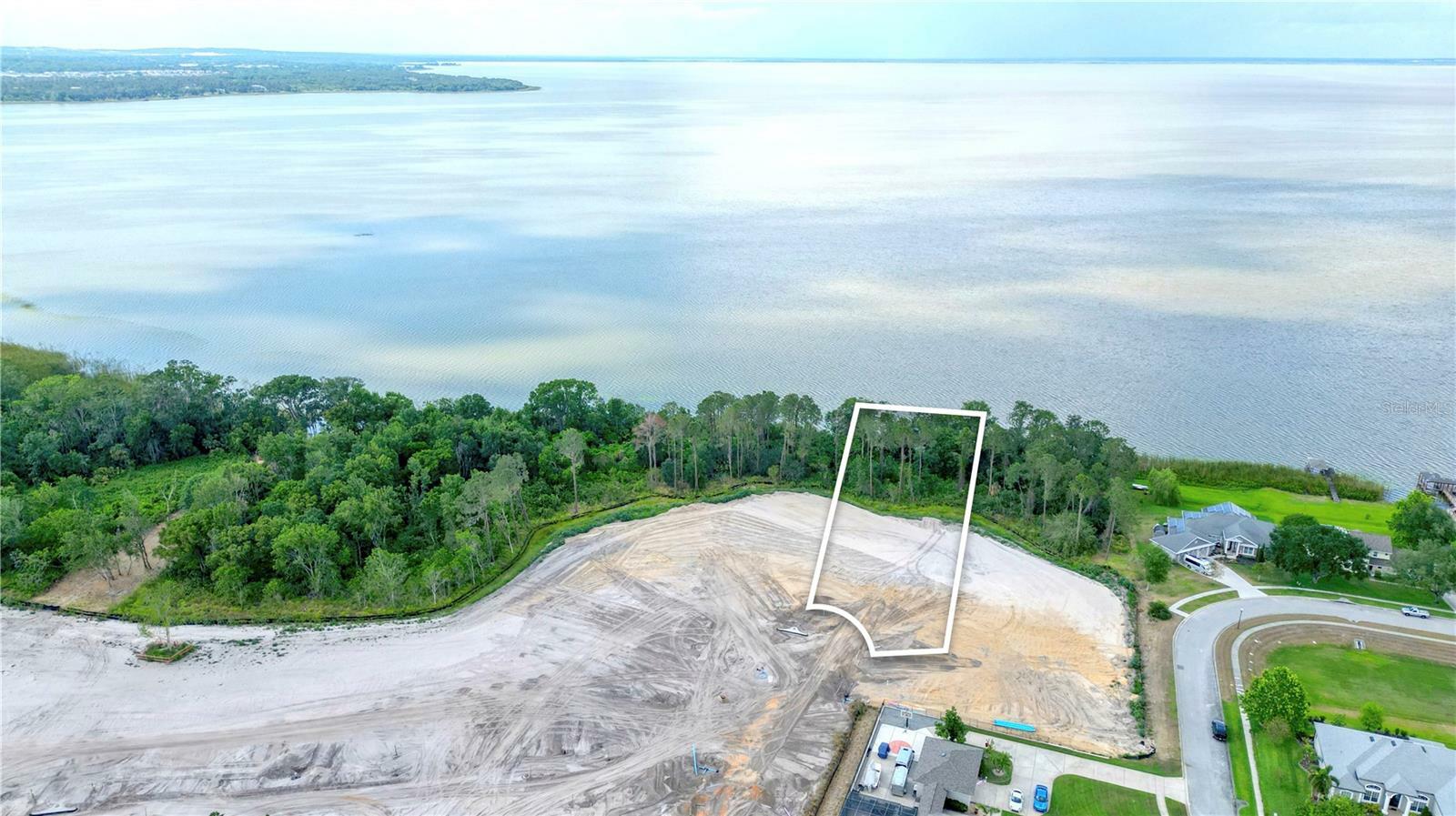 Property Photo: 552 Walker Street FL 34787