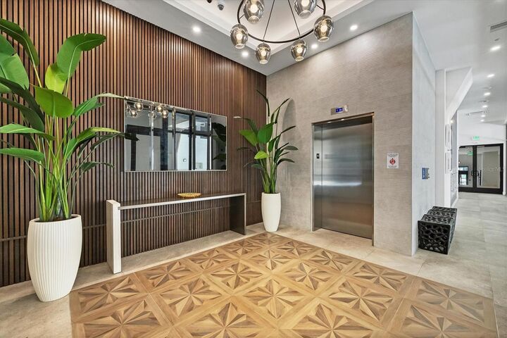 Property Photo: 33 S Palm Avenue 1403 FL 34236