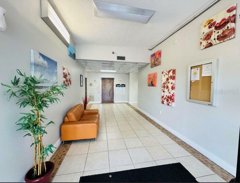 Property Photo: 701 S Madison Avenue 414 FL 33756