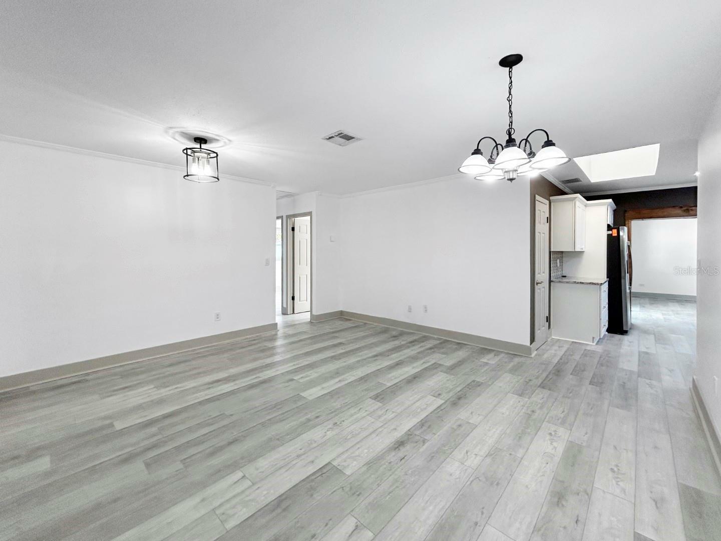 Property Photo: 7490 Locust Street NE FL 33702