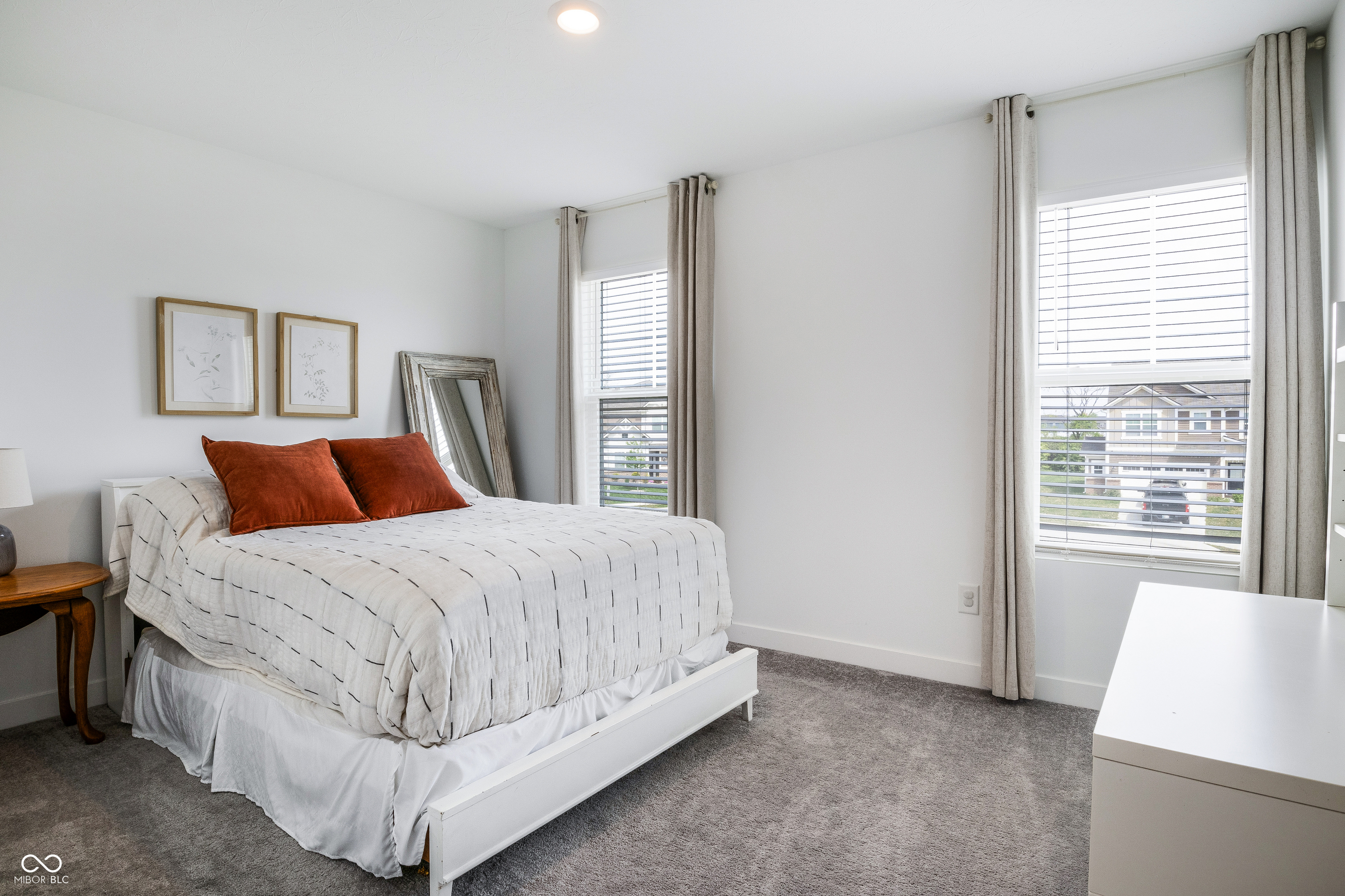 Property Photo: 1464 Buckland Court IN 46123
