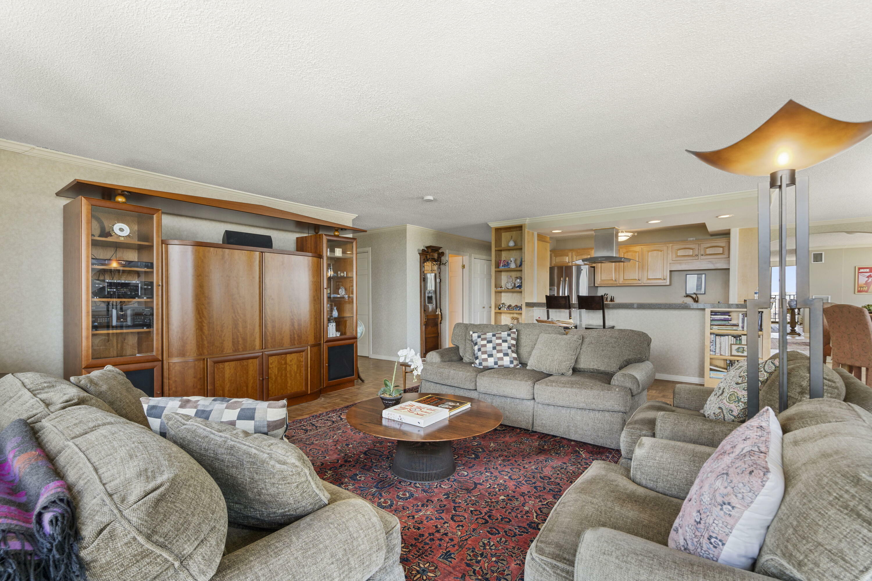 Property Photo: 929 N Astor St 2608 WI 53202