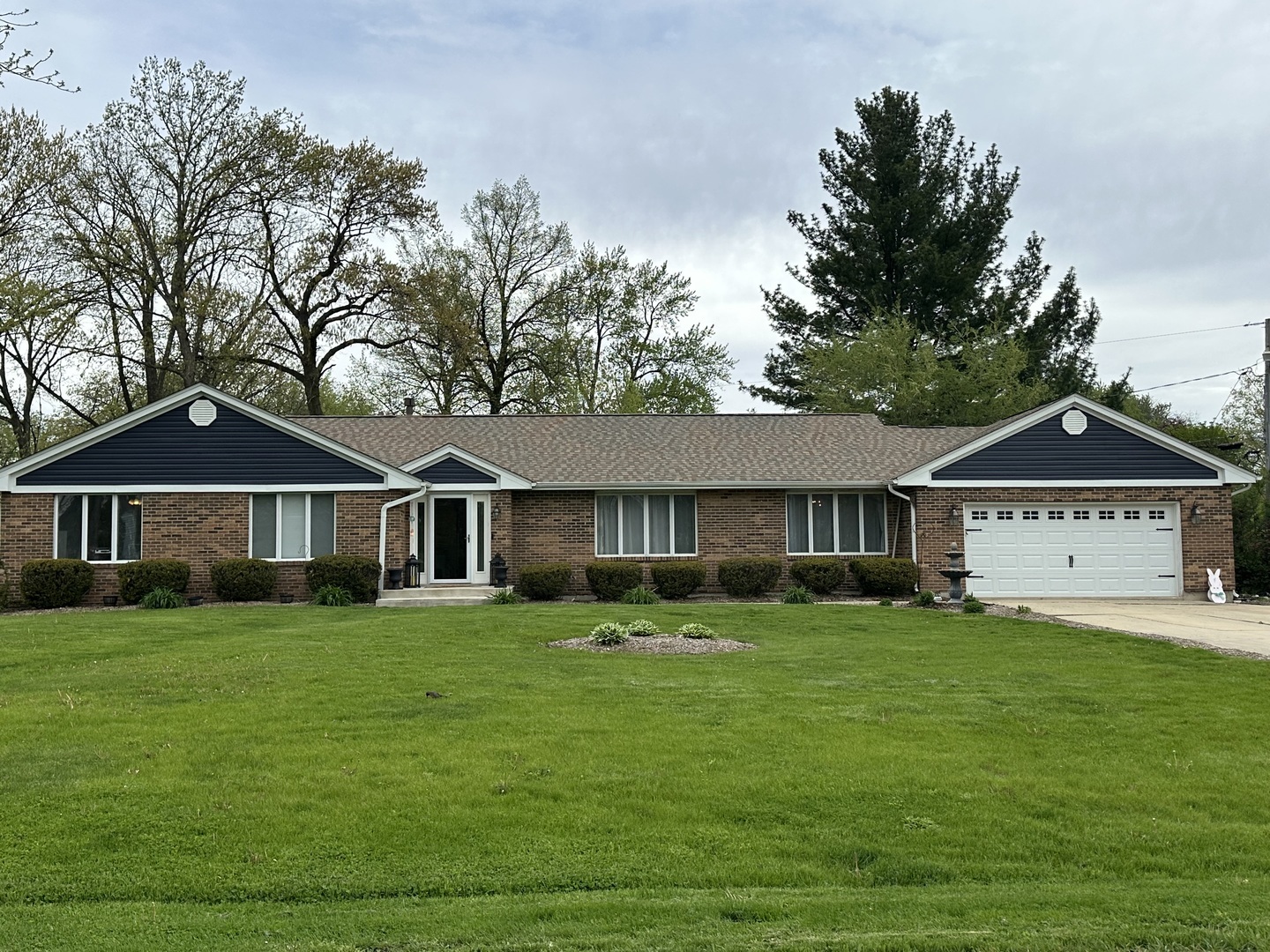 1380 Woodland Drive  Aurora IL 60505 photo