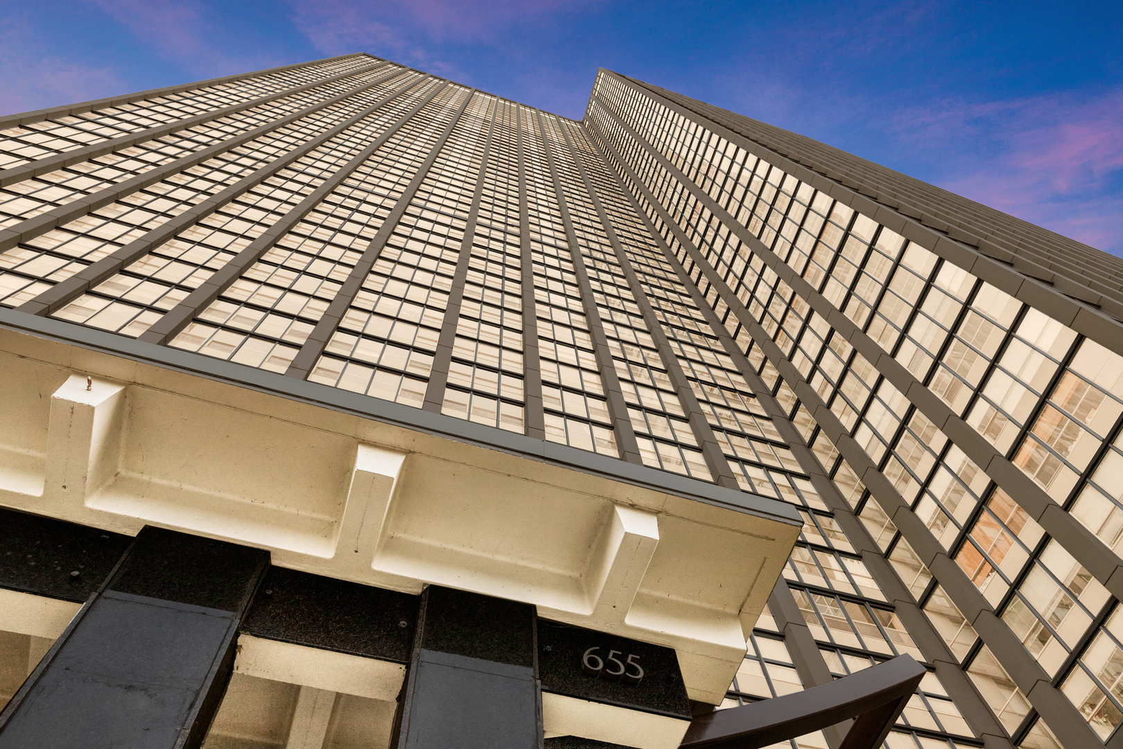 Property Photo: 655 W Irving Park Road 513 IL 60613