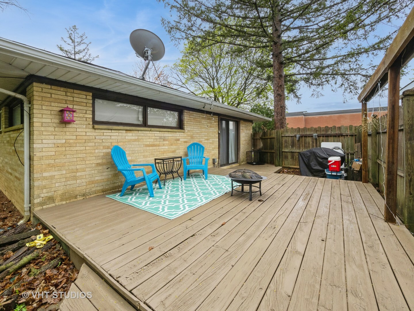 Property Photo: 302-304 Osage Street IL 60084