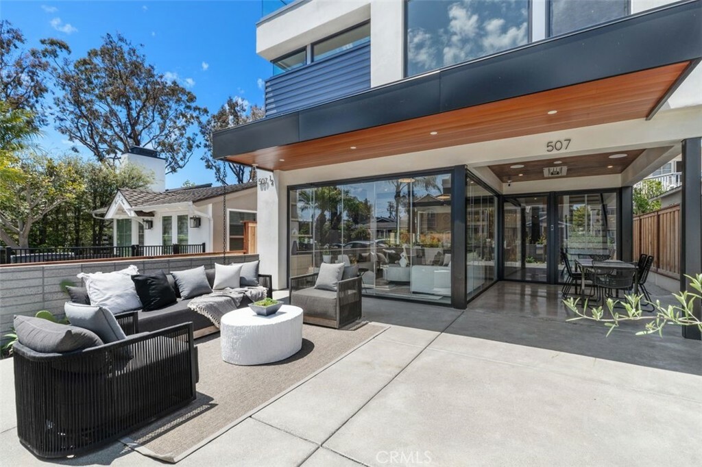 Property Photo: 507 Marguerite Avenue CA 92625