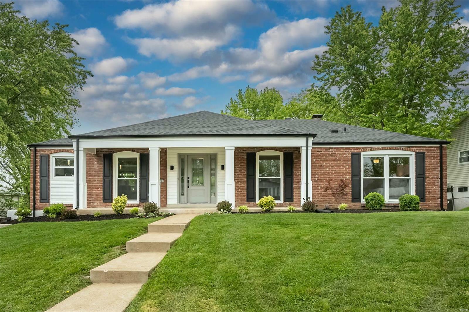 Property Photo: 11727 Summerwood Drive MO 63146