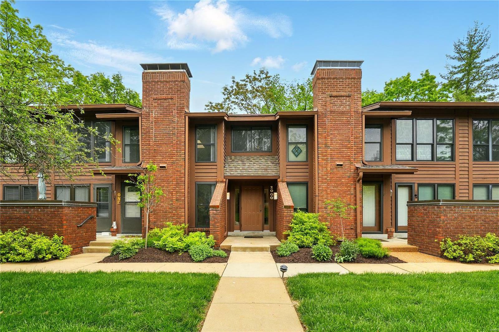 Property Photo: 2000 Trailcrest Lane 7 MO 63122