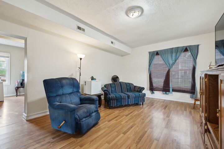 Property Photo: 512 W High St TN 37355