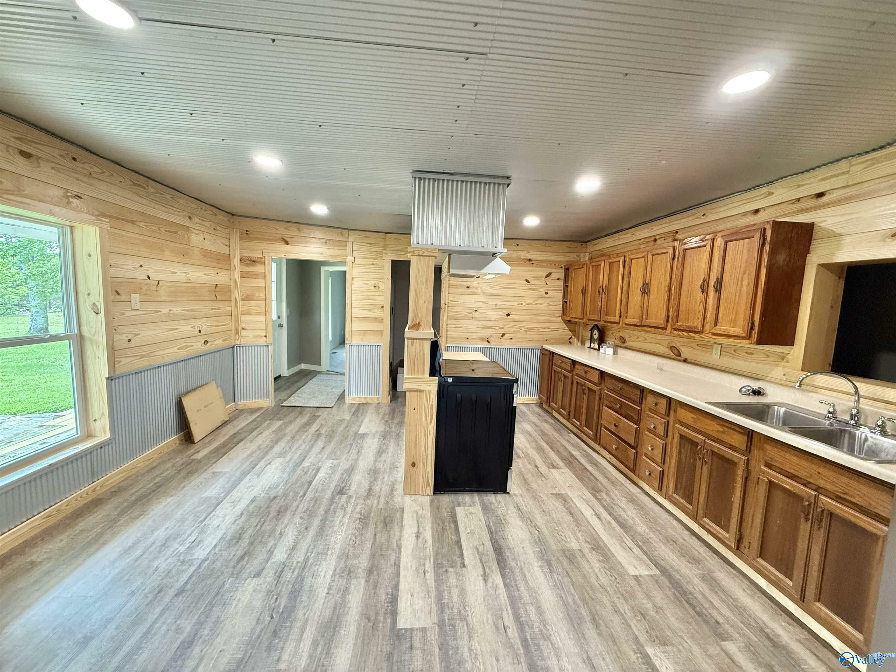 Property Photo: 4089 County Road 43 AL 35540