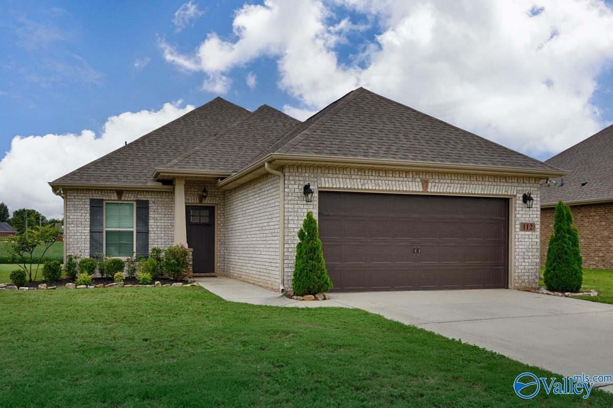 Property Photo: 112 Elledge Farm Drive AL 35750