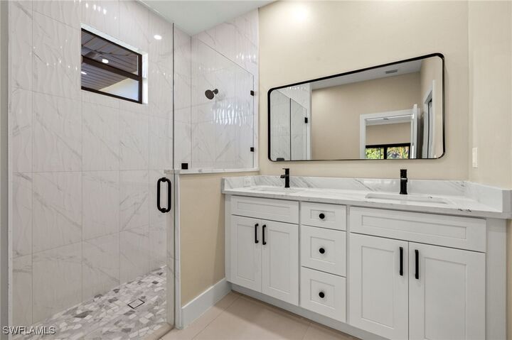 Property Photo: 1008 NW 36th Place FL 33993