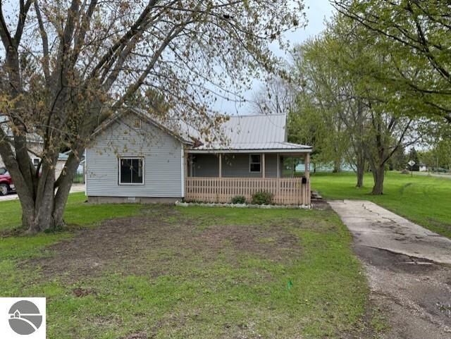 Property Photo:  219 S Bankson  MI 48880