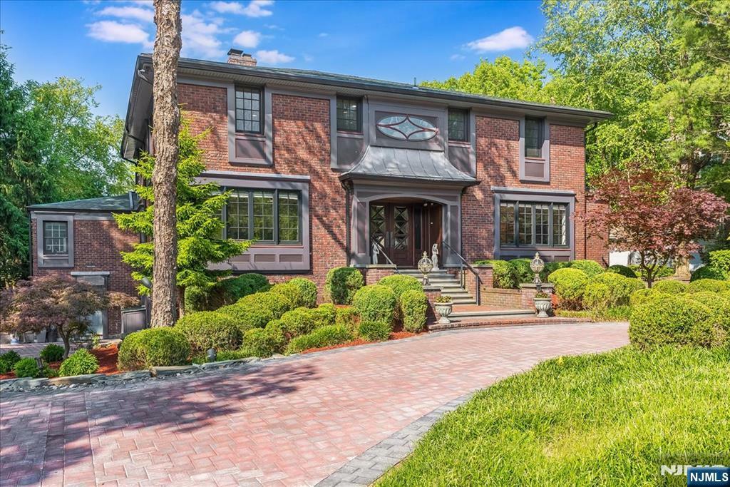 241 Lyncrest Road  Englewood Cliffs NJ 07632 photo