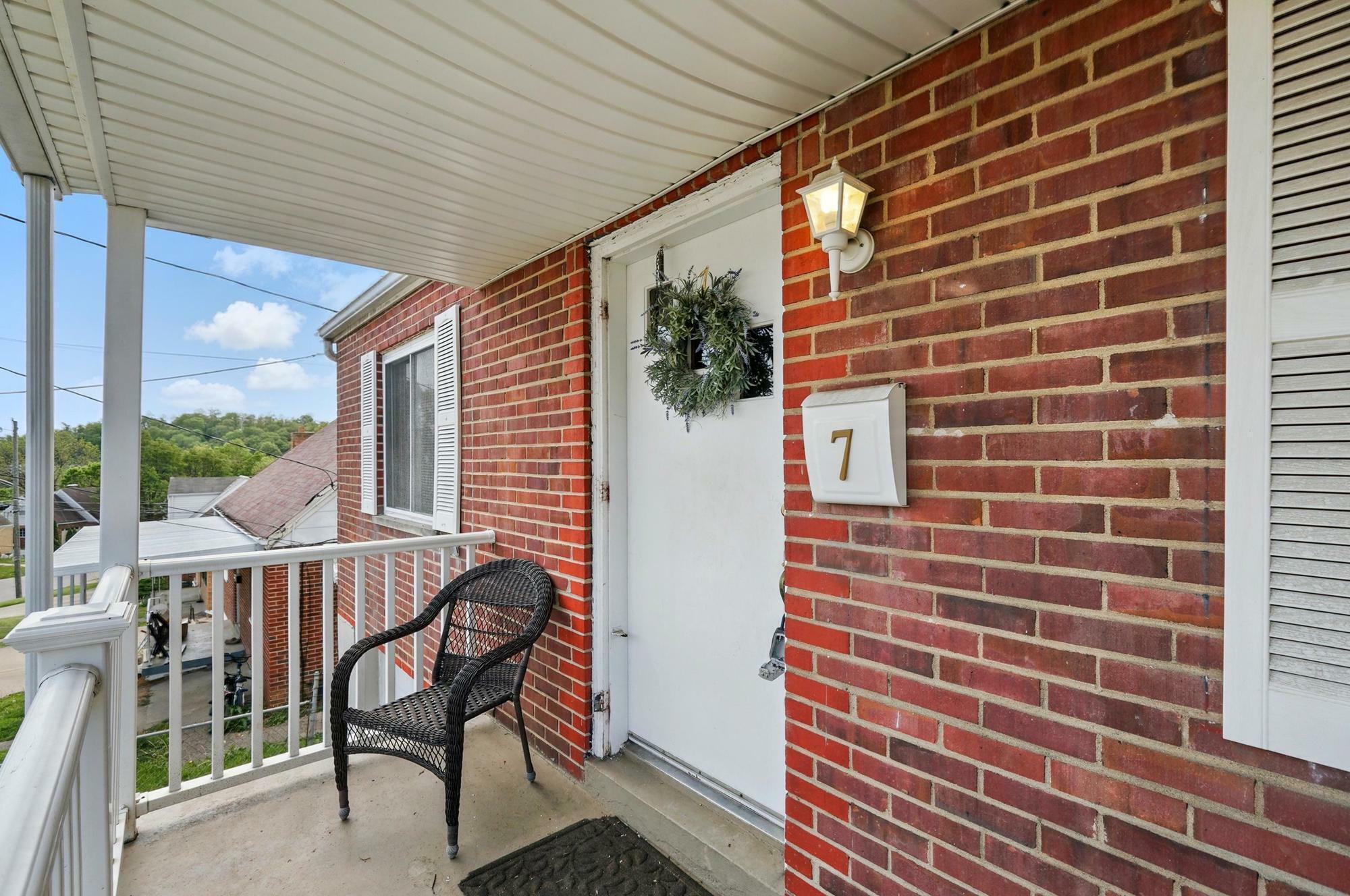 Property Photo: 7 E Ridge Place KY 41071